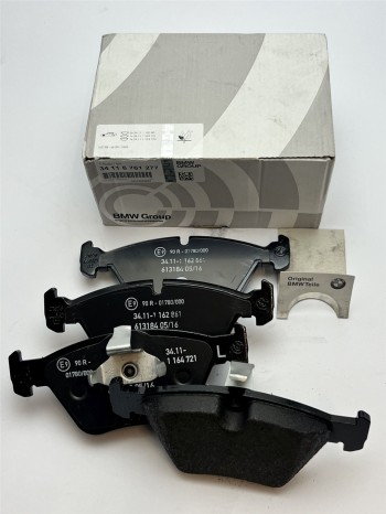 Neue Original BMW Bremsbeläge vorne 34116761277 für BMW 3 E46 5  E39 X3 E83 Z4 E85 E85 MG ZT ZT-T