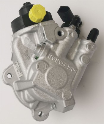 Generalüberholte Bosch Einspritzpumpe 0445010520 für VW Multivan T5 T6 2.0 TDI