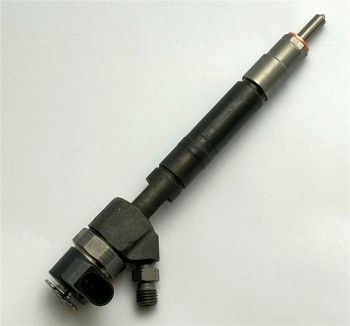 Neue Einspritzdüse 0445110199 für Mercedes-Benz C200 C220 E200 E220 E270 CDI W203 S203 W210 S210